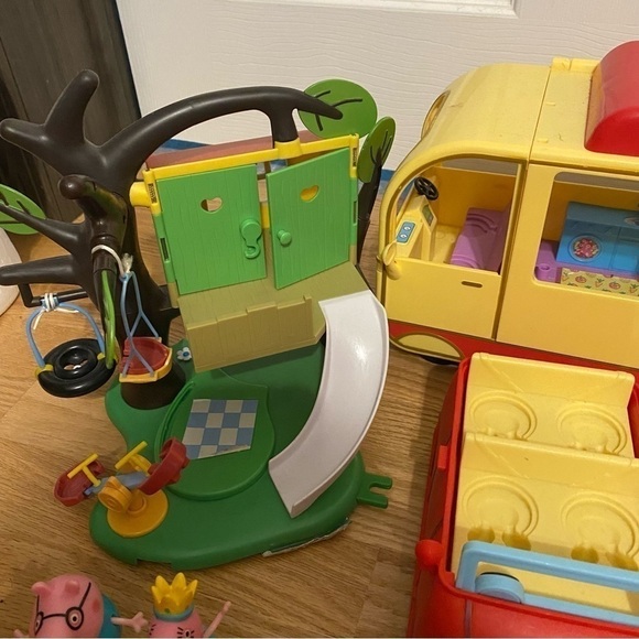 Peppa Pig HUGE Playset Lot Figures Camper Van Peek N Surprise Fold House Car - Picture 5 of 11
